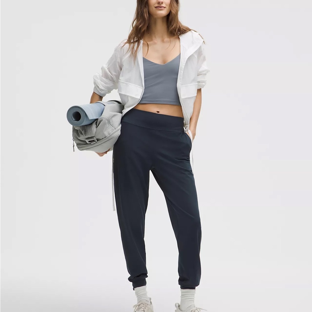 Lululemon Athletica true navy Joggers